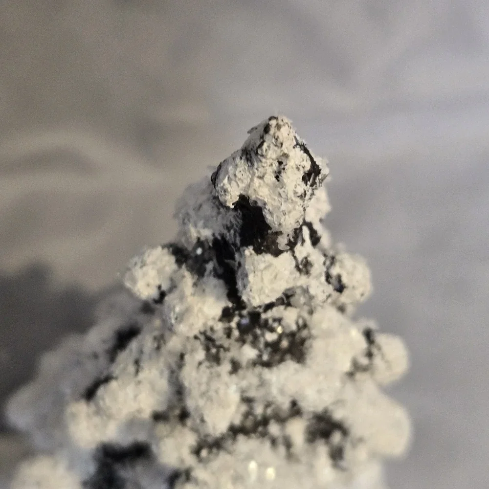 LivingQuarters Bon-Ton Snow Covered Christmas Tree Glitter 10